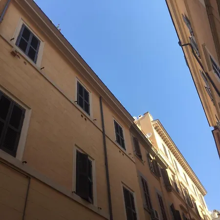 Residenza Bernini 아파트 *